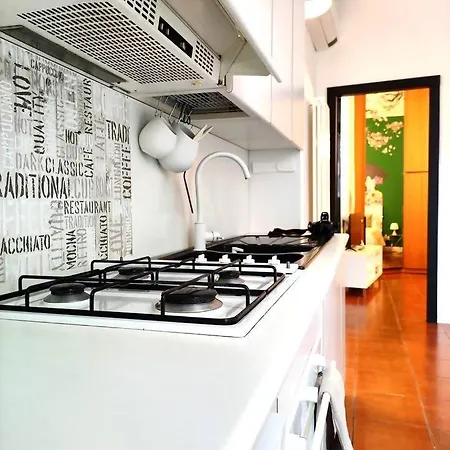Apartment Bilocale شقة *