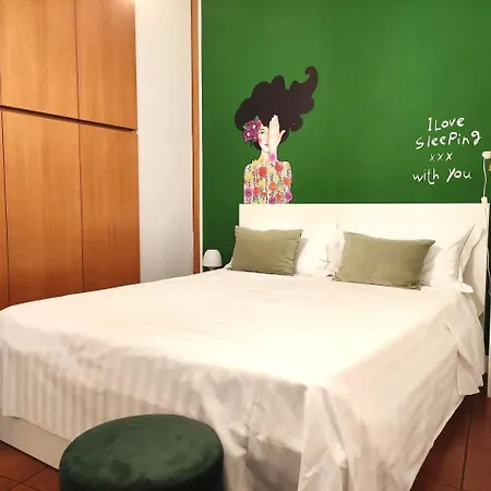 Apartment Bilocale شقة